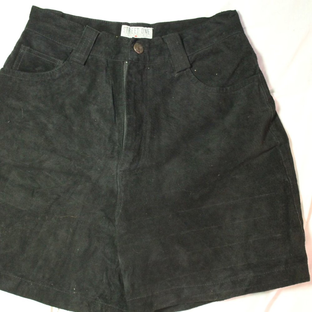 Genuine leather cowgirl shorts